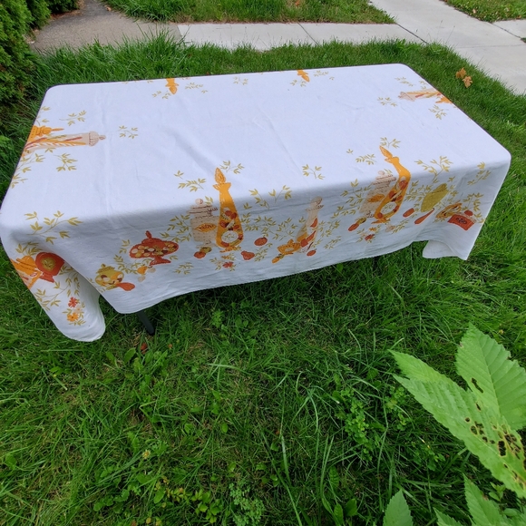Picnic Basket Jars Vegetables Tablecloth Beige Orange Vintage 67"x52" Rectangle - Picture 4 of 9
